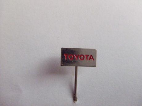 Toyota zilverkleurig-rood logo